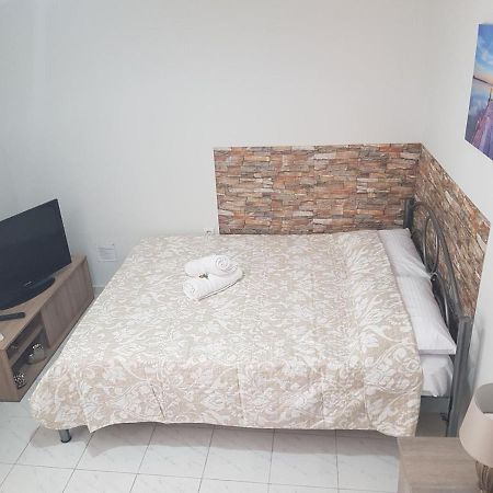Anastasia Studio Apartment Kavala Exterior photo